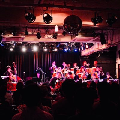 backstage_jazz's profile picture. 福岡市中央区赤坂にある老舗Jazz&Cafe『BACKSTAGE』を拠点に活動するBackstage JazzOrchestraです。毎月第2火曜日21時〜BACKSTAGEにてレギュラーライブ、半年に一度SpecialLiveをさせていただいております！ライブ情報などをお知らせしてまいります！ご期待くださいませ✨