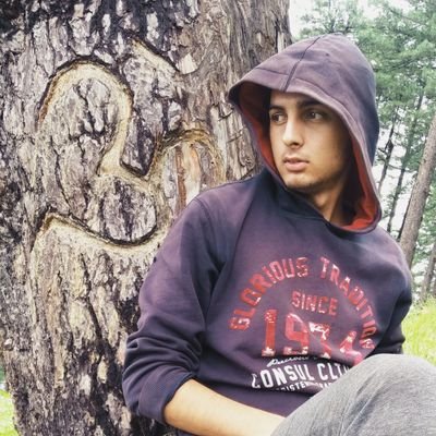 IAmAbhayThakur2's profile picture. 😉🤘ÃbÃy MoHaBbT HaI EslIyE tO jaNE DiyÃ 
                👊🙃zID HoTI ToH BaAhON mAi HoTI 🖤