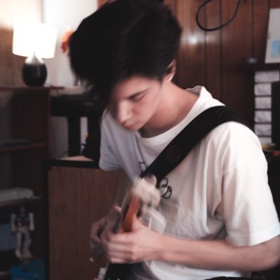 lake_damage's profile picture. when it rains...