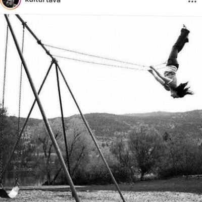 purhande_'s profile picture. 