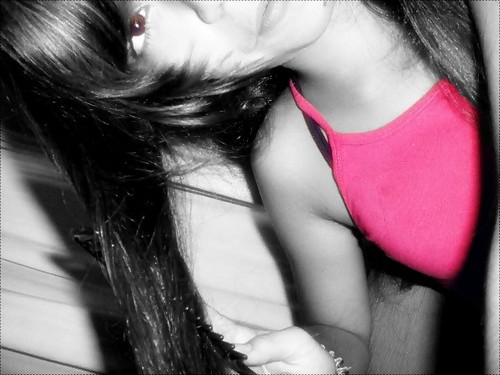 MeehFavaretto's profile picture. Ayme,aqela qe segue uma frase!!!
Jeito de menina amada
Coração dee menina encantada
Aqela qe é nãoo esta na sua frentee..Mais tbm não esta atrás..'