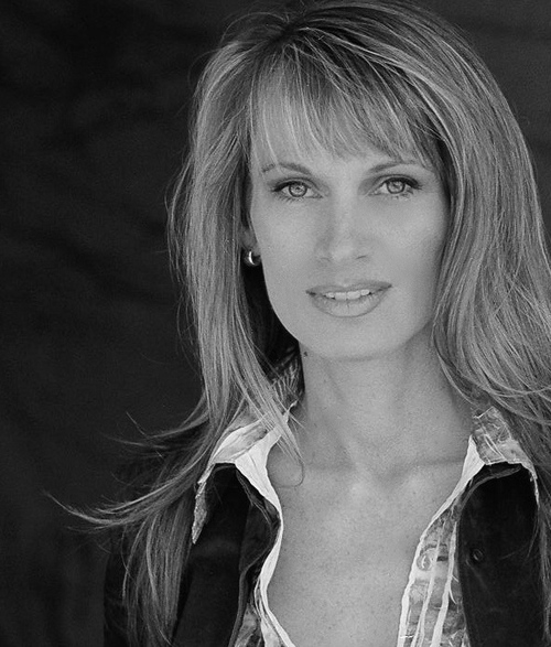 JulieJeanWhite's profile picture. Julie Jean White is a Nashville-based Singer-Songwriter whose current songs spotlight whiskey, heartbreak, and the bad decisions in between...