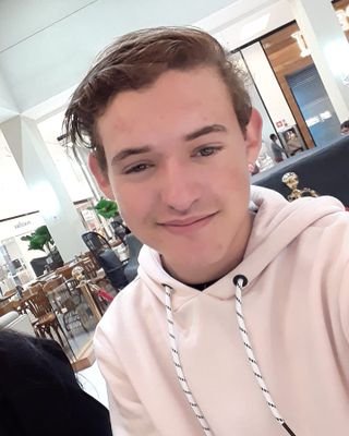 Henriqu85735722's profile picture. 