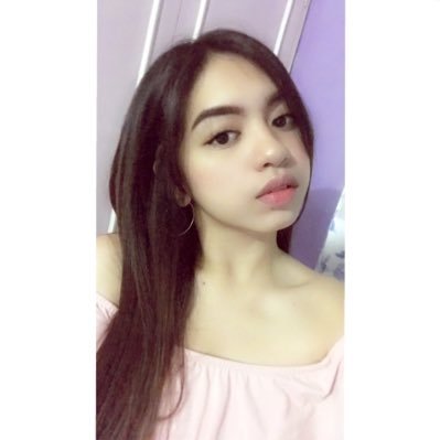 Keshleey's profile picture. Anything matcha & green tea is fine with me.💚🍃