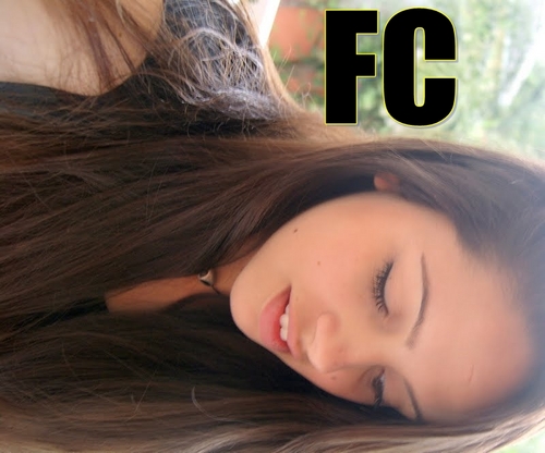 Esse é o Fã clube da menina mais linda e fofa do twitter, a @clarinhawinter ♥