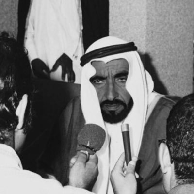 3zooz_aldarmki's profile picture. 