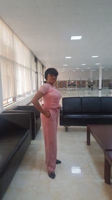 mhizloola's profile picture. 