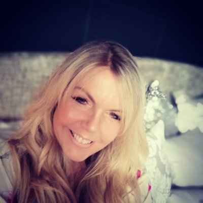 sharryarmstrong's profile picture. 