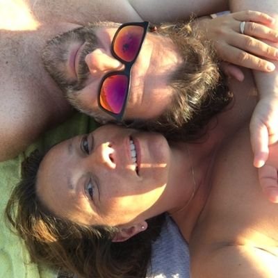 ca_cest_fait's profile picture. Heureuse provinciale provençale, qui regarde de loin le tumulte de la capitale. La vie est courte, l'art est long, l'occasion fugitive, l'expérience trompeuse.