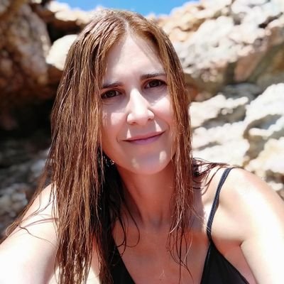 Mestra d'Infantil i Primària // 💻Google Certified Educator L1-L2