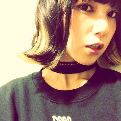 lge7M9c7sMw8tZA's profile picture. 