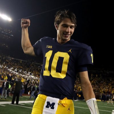 #1 Fanpage for Michigan Football’s Dylan McCaffrey #10 @dcaf20