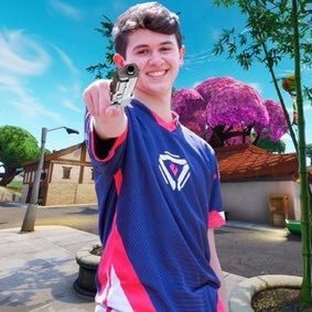 Aspiring Valorant Pro/// Former Fortnite Pro. looking for a Valorant team