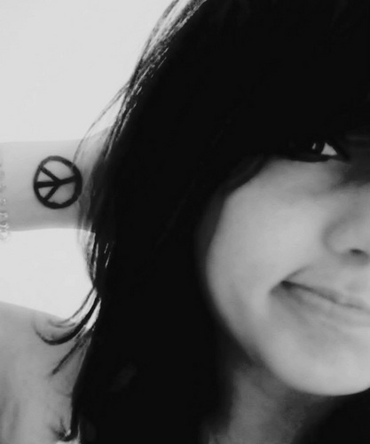 Love Is My Weapon ♫' 
*-*' Beear ♥