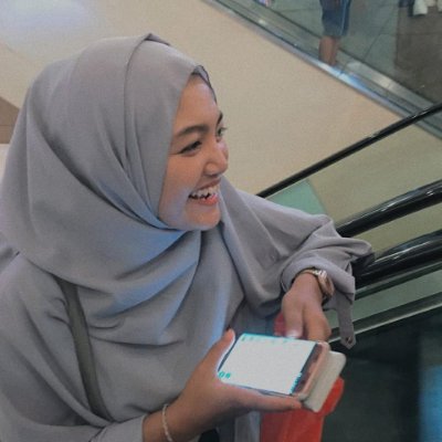 nrchyarum's profile picture. 