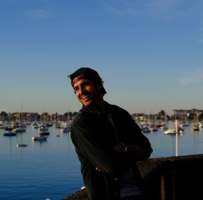 luisnueda's profile picture. Front-end Developer;
JavaScript enthusiast;