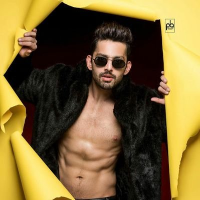 Welcome To The Fc Of Most Hottest Actor Himansh You Can Find Every Latest Info Abt Him So Stay Connected For All The updates      
himansh kohli = Perfection 🙈