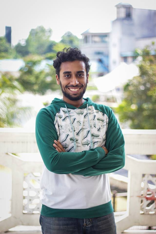المعماري أحمد بلفقيه |جدة|
شغوف بالعمارة والتصميم، عاشق للبساطة والجمال
@dorrah_2030 | https://t.co/y8GOv9G33t | arch.balfaqih@gmail.com