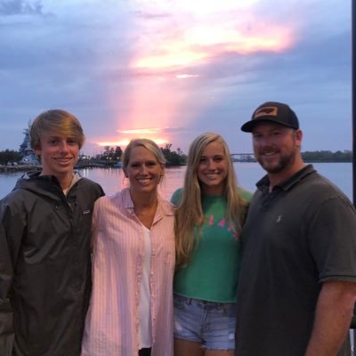 FoglFam4's profile picture. 