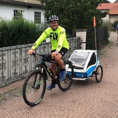 AschenbrennerDa's profile picture. Englischlehrer
Politiklehrer
Ausbildungsbeauftragter für Englisch und Politik & Wirtschaft 
OneNote Liebhaber
Evernote Organisator