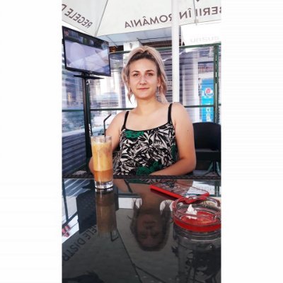Pour commencer, je suis gentille serviable douce compréhensive honnête beaucoup franche, je crois en tout ce que je fais mes défauts, comme tout le monde♥♥