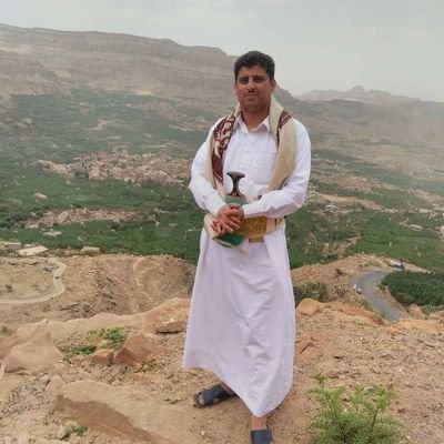 {{ما بين صدري والمقابر علاقات- بالأسم والمعنى ودفن الضحيه-- الفرق بأن المقبره تدفن أموات-- وأنا دفنت أشياء بالصدر حيه}}