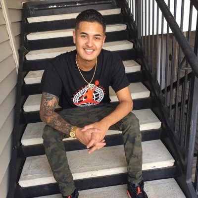 JackDelrio12's profile picture. Charlotte