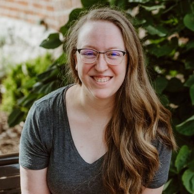 LoveAndreaMoore's profile picture. I'm Andrea!
I teach bloggers how to use social media to grow your blog without losing your mind! 💚 Theatre 🎶 + Parks & Rec + 🍦
All links 👇