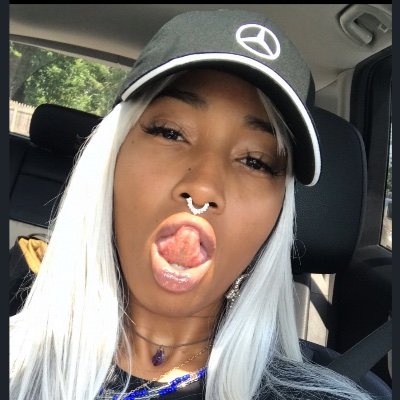 InkQueen33 Profile Picture