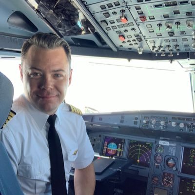 Commandant sur Airbus A321 ✈️ Suivez-moi pour mieux comprendre l'opération d'un avion de ligne *** Mes Tweets n'engagent que moi ***