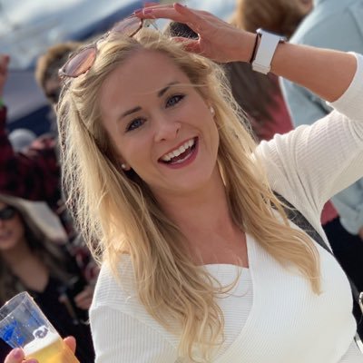 Teacher | UNCW Watson School of Education graduate | lifelong lover of sunshine, laughter, and learning
