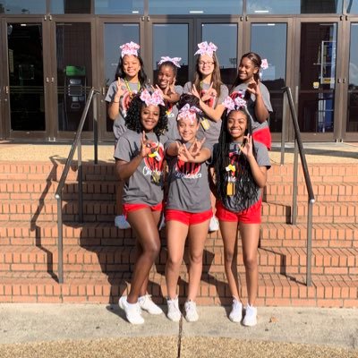 Official Twitter of Helen Cox HS Cheer -2017 Small Varsity Non-Tumbling Game Day National Champs & 2016 Small Varsity Non-Tumbling Champs! #MelaninMagic