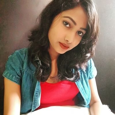 monika_monah's profile picture. 