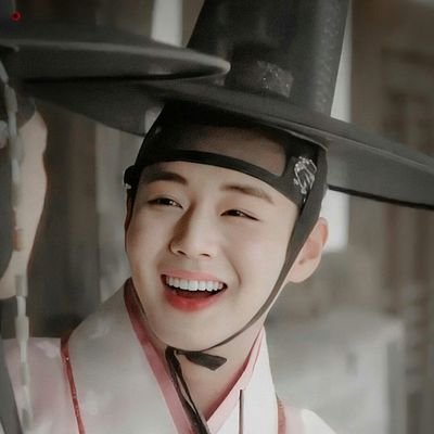 lailinlin_b's profile picture. For. 라이관린♡