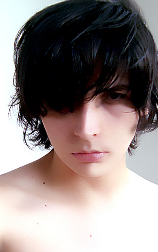 andercalixto's profile picture. Todo o inferno está contido nesta única palavra: solidão.