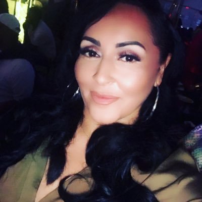 zepeda_rina's profile picture. I live by the platinum rule: Treat others as they want to be treated.