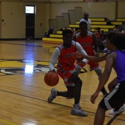 GOD FIRST🙏🏾 23🏀,23🏈 @liltaylor_23💪🏾 ALWAYS GRINDING HUMBLE🐐 153lbs,WR,JMS,SS