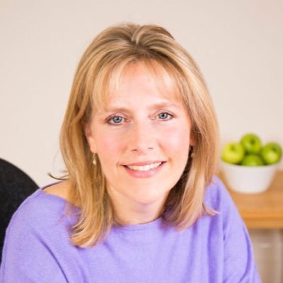 Hello! I’m all about PERMANENT weight loss (without taking the fun out of life!🥂) I simplify nutrition and take ‘dieting’ out of losing weight.