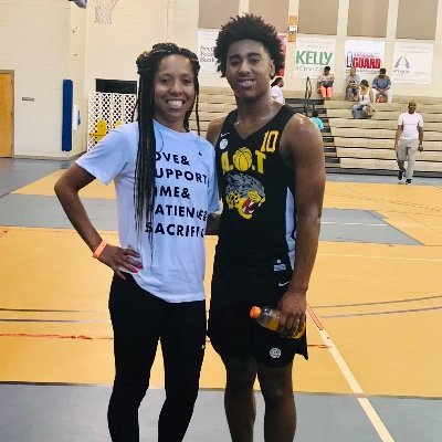 I laugh all day, enjoy having fun, travel & basketball. My kids are my 🌎