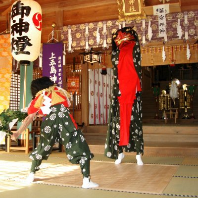 NPO法人 BaRaKa主催の芸術祭です。
五島の伝統芸能・自然を生かしたプログラムを開催し、
未来の子供達にバトンをつなげます。