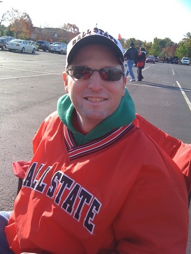 Ball State, Reds, Bengals, NASCAR, Celtics & Horse Racing.  I like to golf, bowl & watch sports.