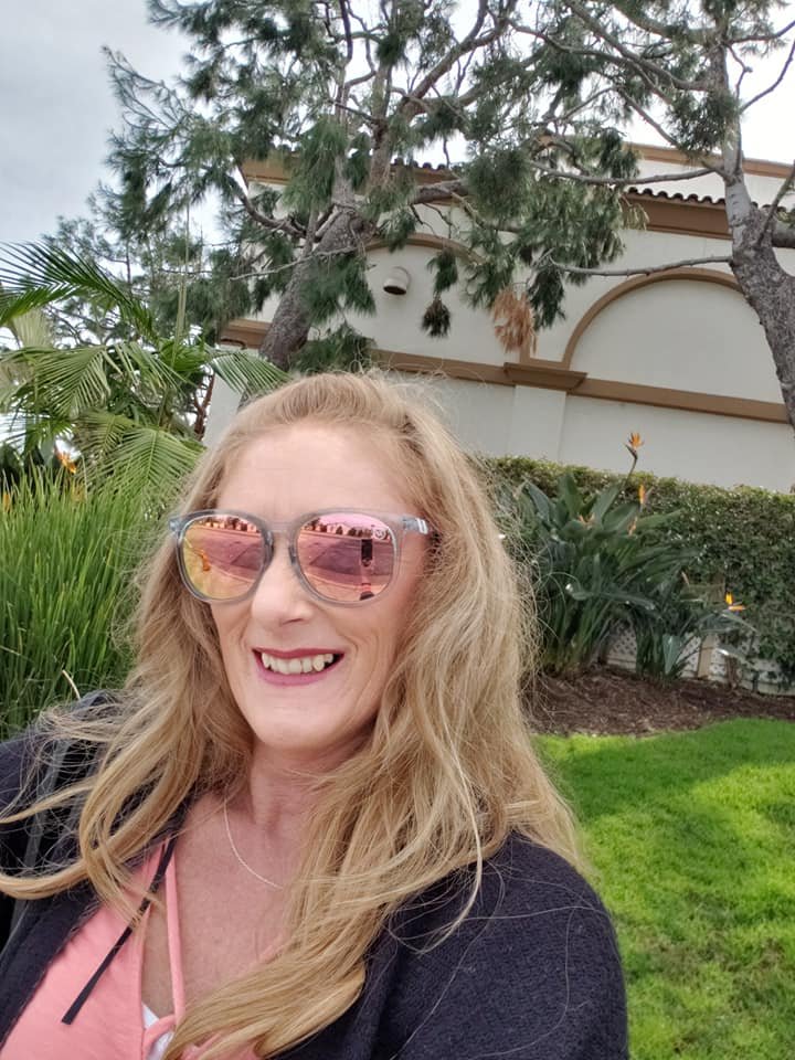 Mother, professional working in the security and investigation industry. Loving Life!