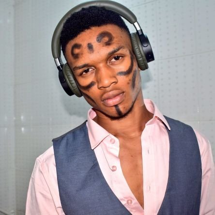 That Nude Nigerian Artistさんのプロフィール画像