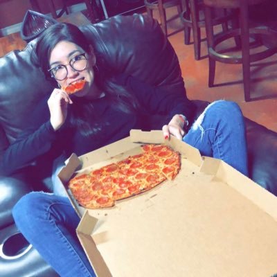 Leo and pizza