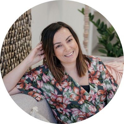 💕 Business + Blog Mentor 💻 Author 📒 🎙The Planner Podcast 👩 @paperplannerclub Helping you make plans + consistent progress towards your goals! ⬇️