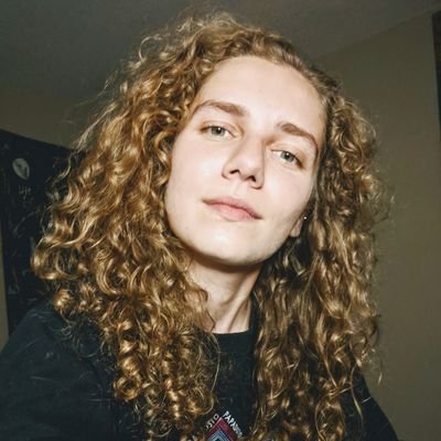 lolwutParry's profile picture. Don't be mad.