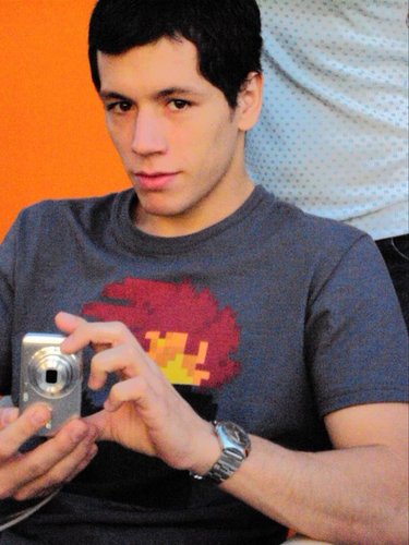 cesarcjc's profile picture. 