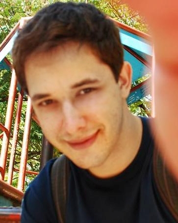 Sonhador por natureza, entusiasta web e mobile, viciado em café e ficção científica, cinéfilo. Geek e nada mais.