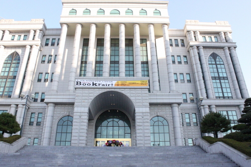백석문화대학교 백석대학교 도서관 공식트위터입니다.
