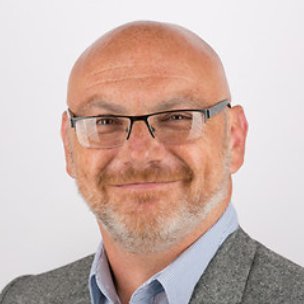 I am part of the UKI Solutions Consultancy group, supporting the Sales community across EMEA for the portfolio of Oracle HCM Cloud Solutions.